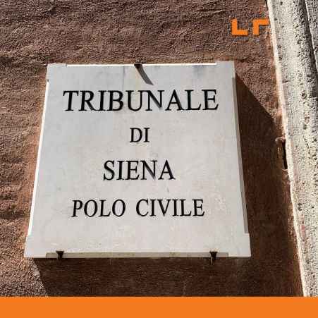 Tribunale Siena Rechtsanwalt Liebert Roeth Berlin 451 451px